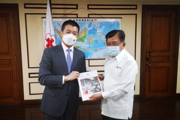 陆慷大使到任拜会印尼前副总统  红十字会总主席卡拉