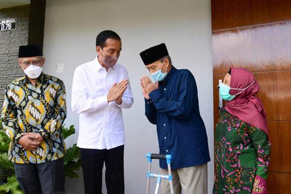 （foto HL）Presiden Jokowi Jenguk Buya Syafii di Sleman.jpg